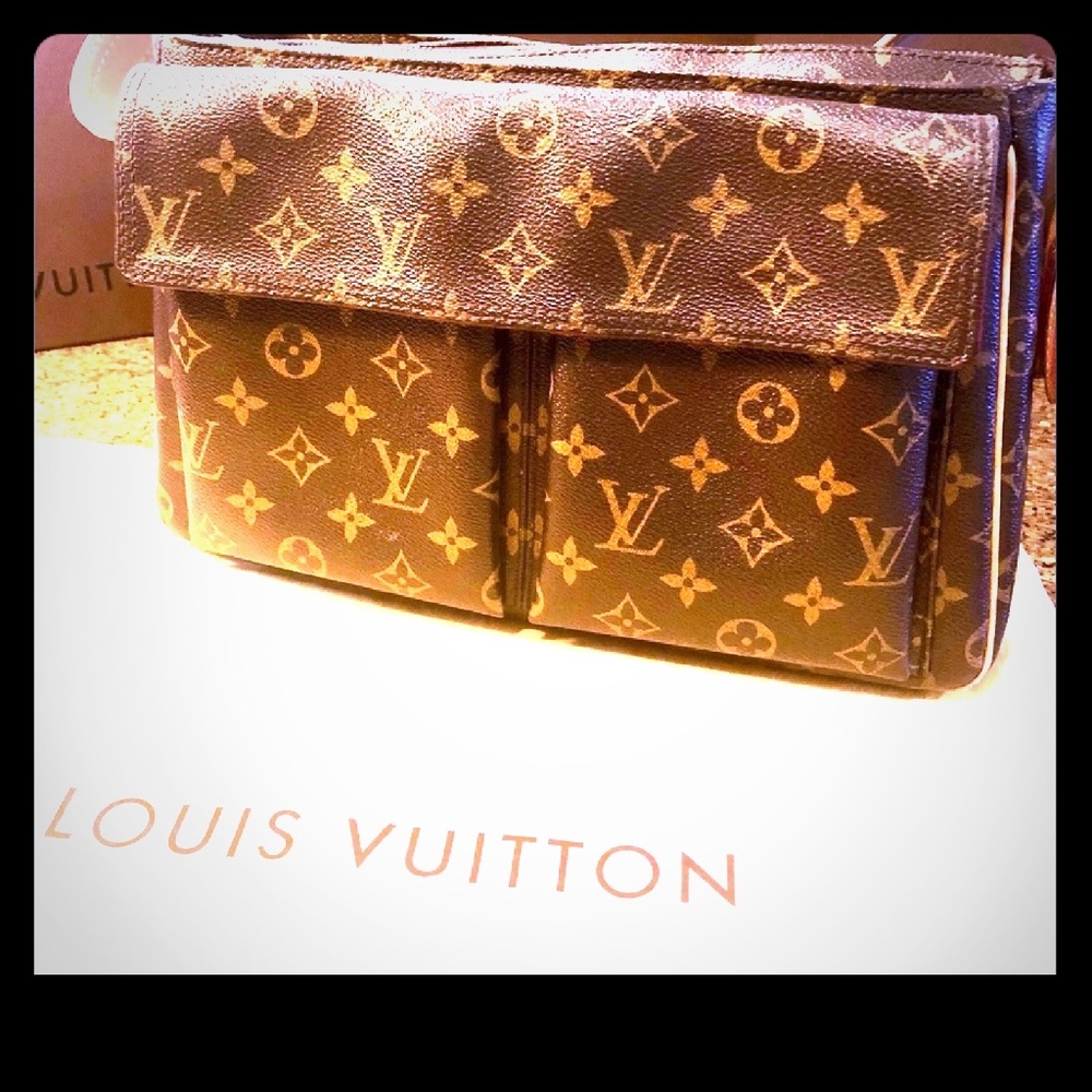 Louis Vuitton Monogram Viva-Cite GM